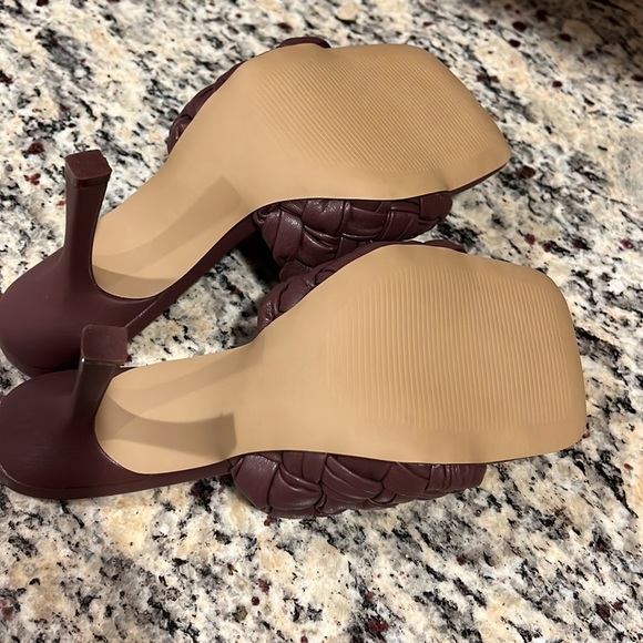 Steve Madden Faux Leather heels - Picture 5 of 6